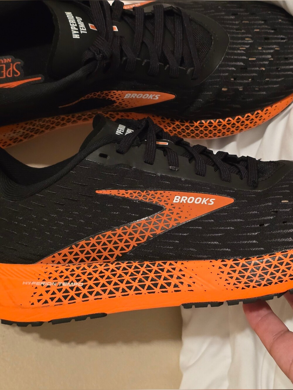 Brooks Hyperion Tempo Men’s Running Shoes Size 11.5 Black Orange Lightweight . - Picture 8 of 14